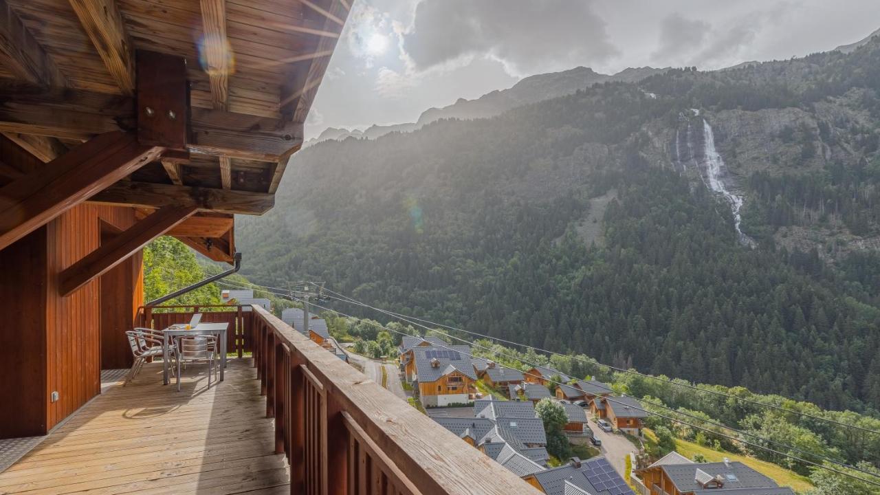 Madame Vacances La Cascade Vaujany Kültér fotó
